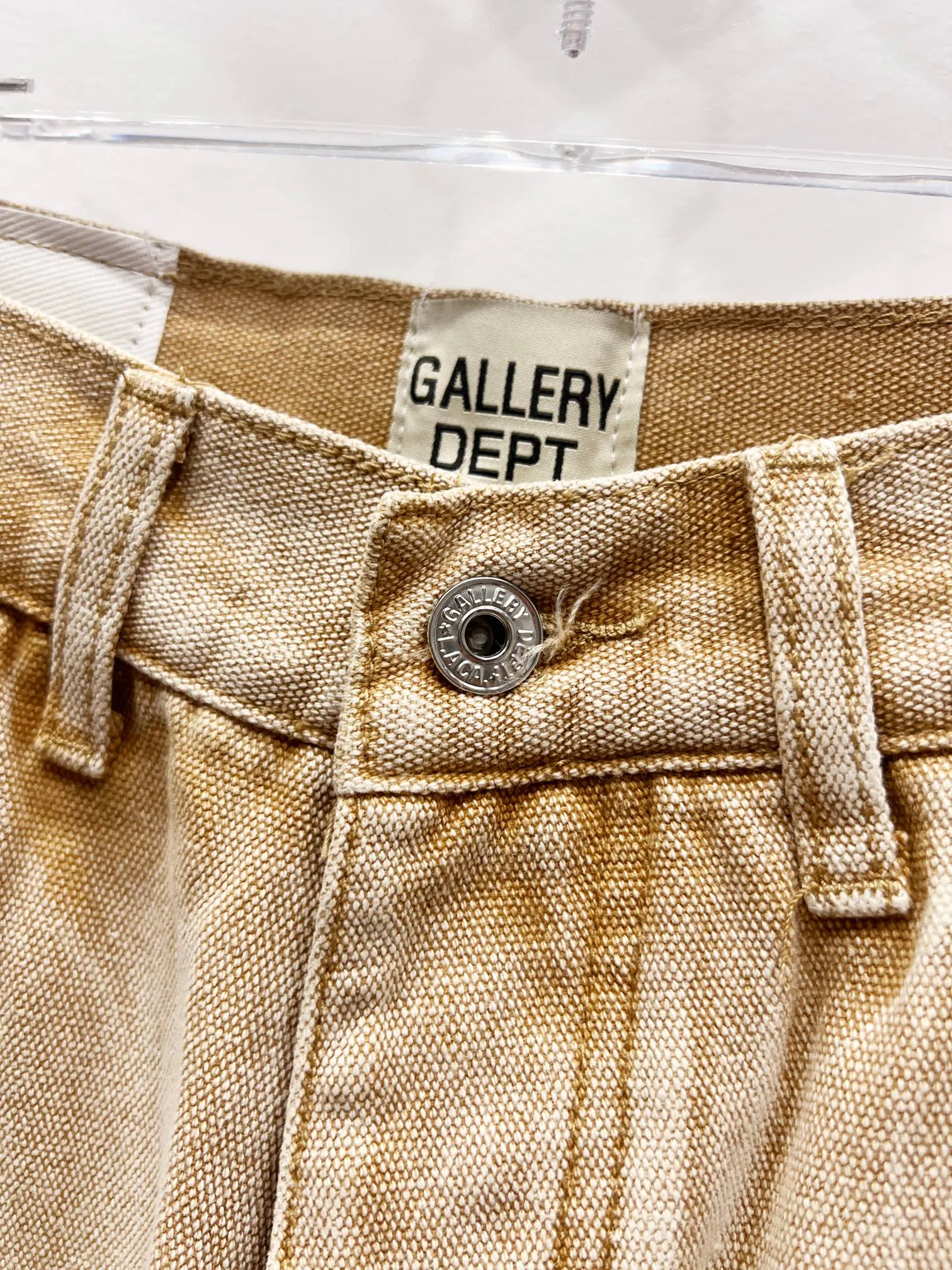P250 Style No.: (c080) GALLERY DEPT American retro splash-ink splicing micro-horn logging overalls raw edge jeans - Original purchased and printed to truly restore the ultimate texture of Vintage - Original hardware accessories, washed and other elevators, QR code analysis are all purchased from the original factory, high degree of restoration, welcome to compare with a certain product ~ - Three-dimensional version Loose and comfortable, not picky about the figure, taller and slimmer, factory Seiko, original factory quality control, same style for men and women, can be matched with couples Versatile recommendation. Must-have jeans for all seasons. Original goods, imported original washed fabrics, comfortable and elastic, original hardware accessories decorated with logo, super correct fit, extremely high grade, counter quality, fashionable and stylish upper body, custom buttons, YKK zippers. The full set of accessories is customized in a one-to-one mold - Color: apricot - Size: 28 30 32 34 36 (s-xxl)